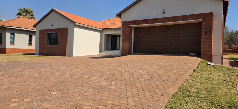4 Bedroom Property for Sale in Buffelspoort Eco Estate North West